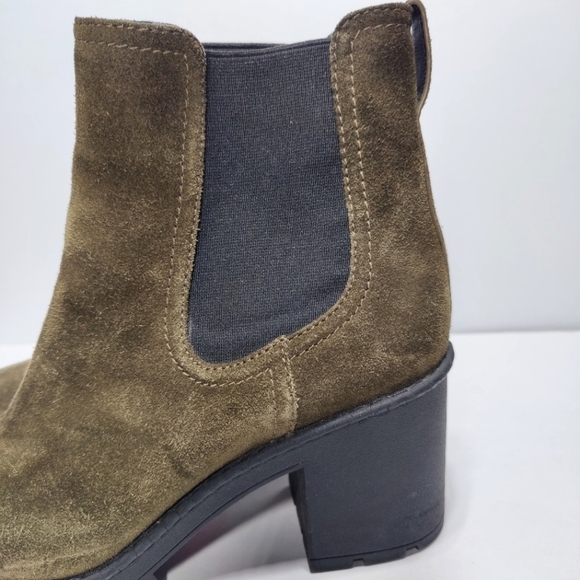 Vince Henderson Suede Chelsea Ankle Boot Army Olive Green Women's Size 9.5M - Picture 7 of 10